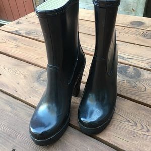 Hunter Women’s Arnie High Heeled Rainboots Sz 6.